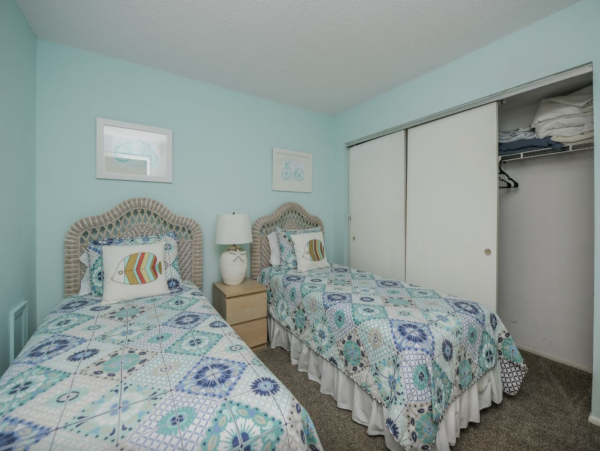 Direct Gulf Front 2 Bedroom vacation  Condo on Anna Maria